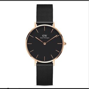 Daniel Wellington Black Watch with Rose Gold Face